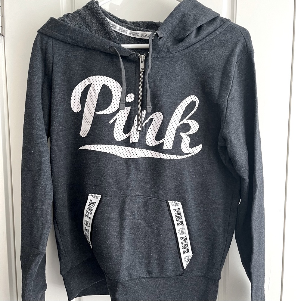 Grey VS Pink hoodie half zip